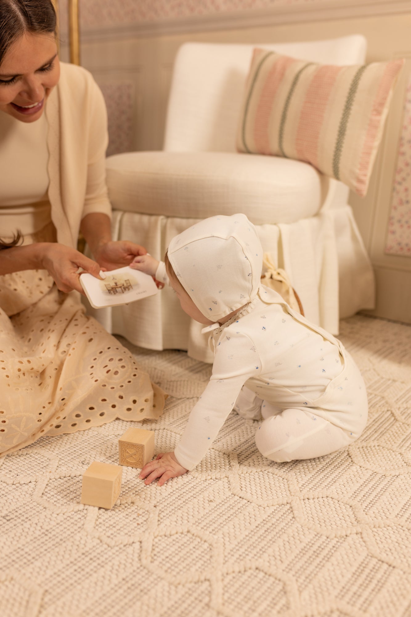 Boutique Delicata Floral Layette - Linen Girls