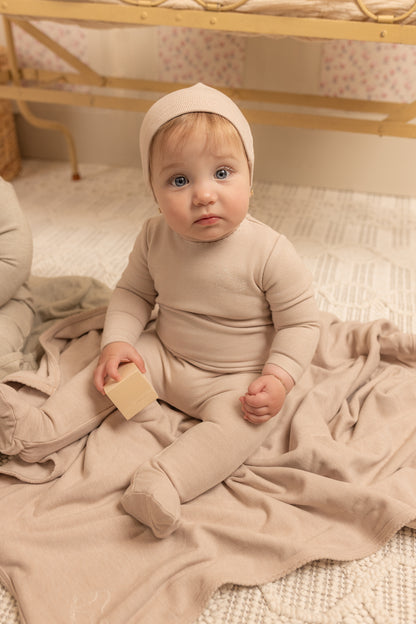 Snuggle Soft Layette - Heathered Oat