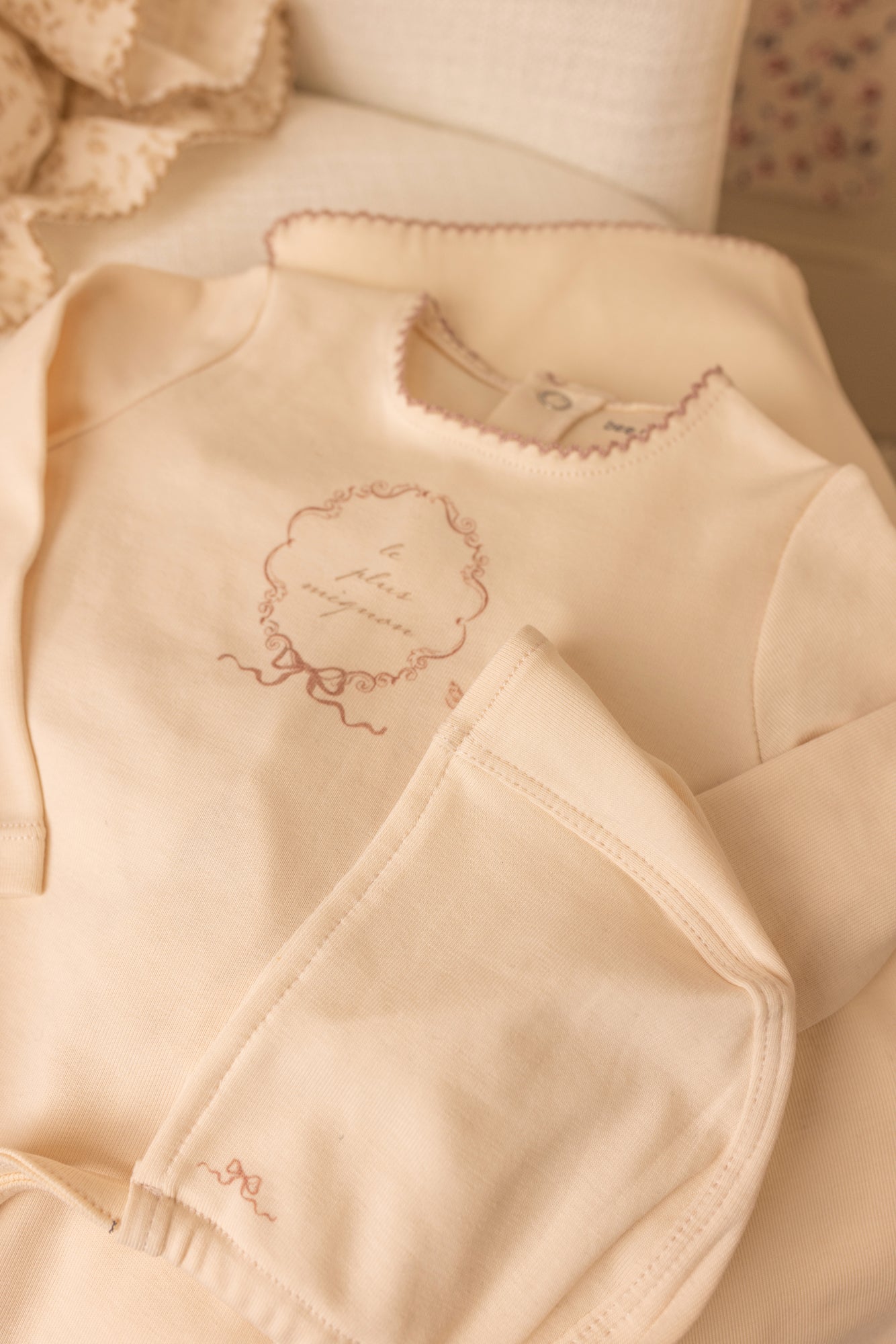 Botanical Crest Footie