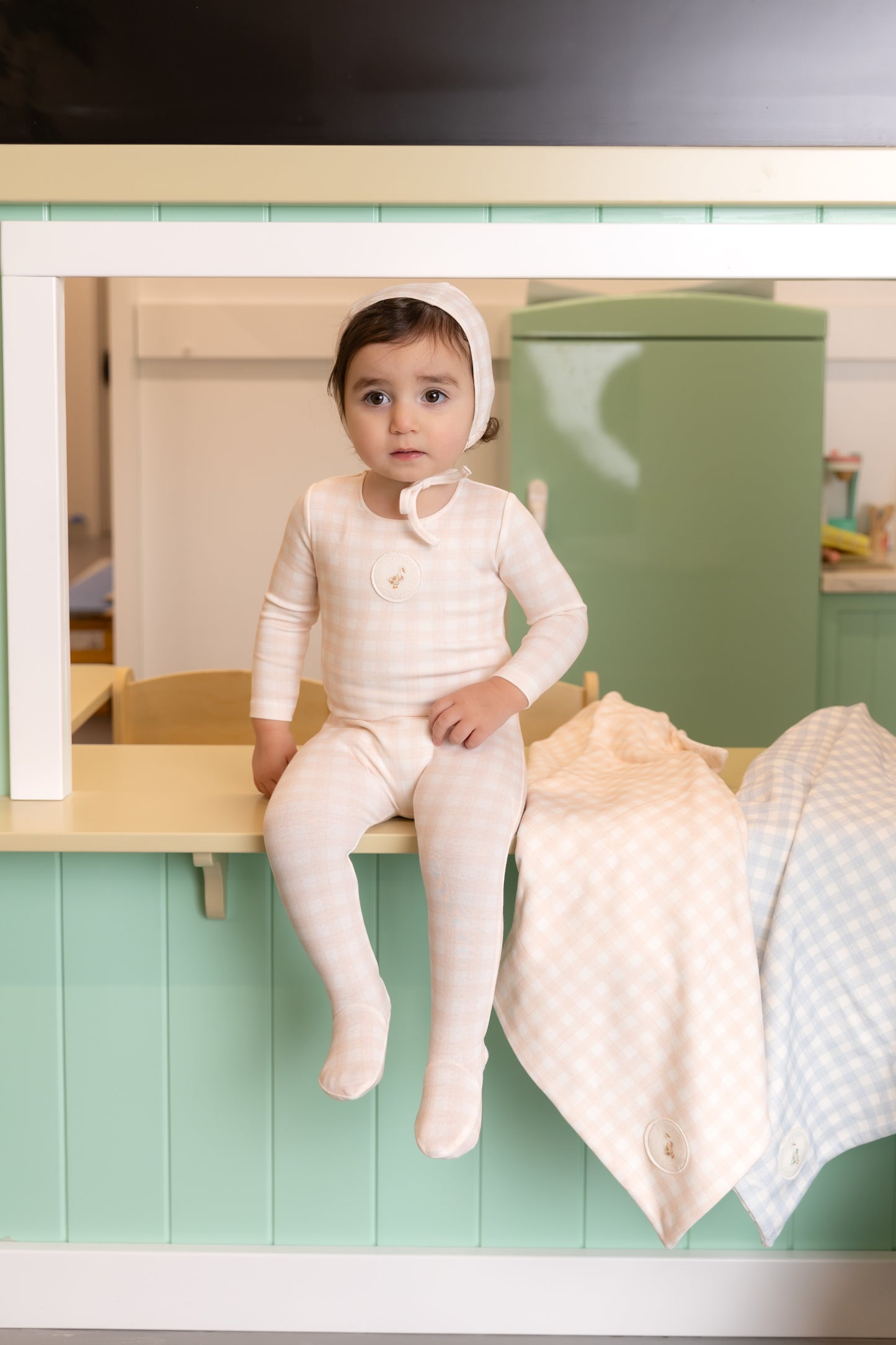 Goose on Plaid Footie