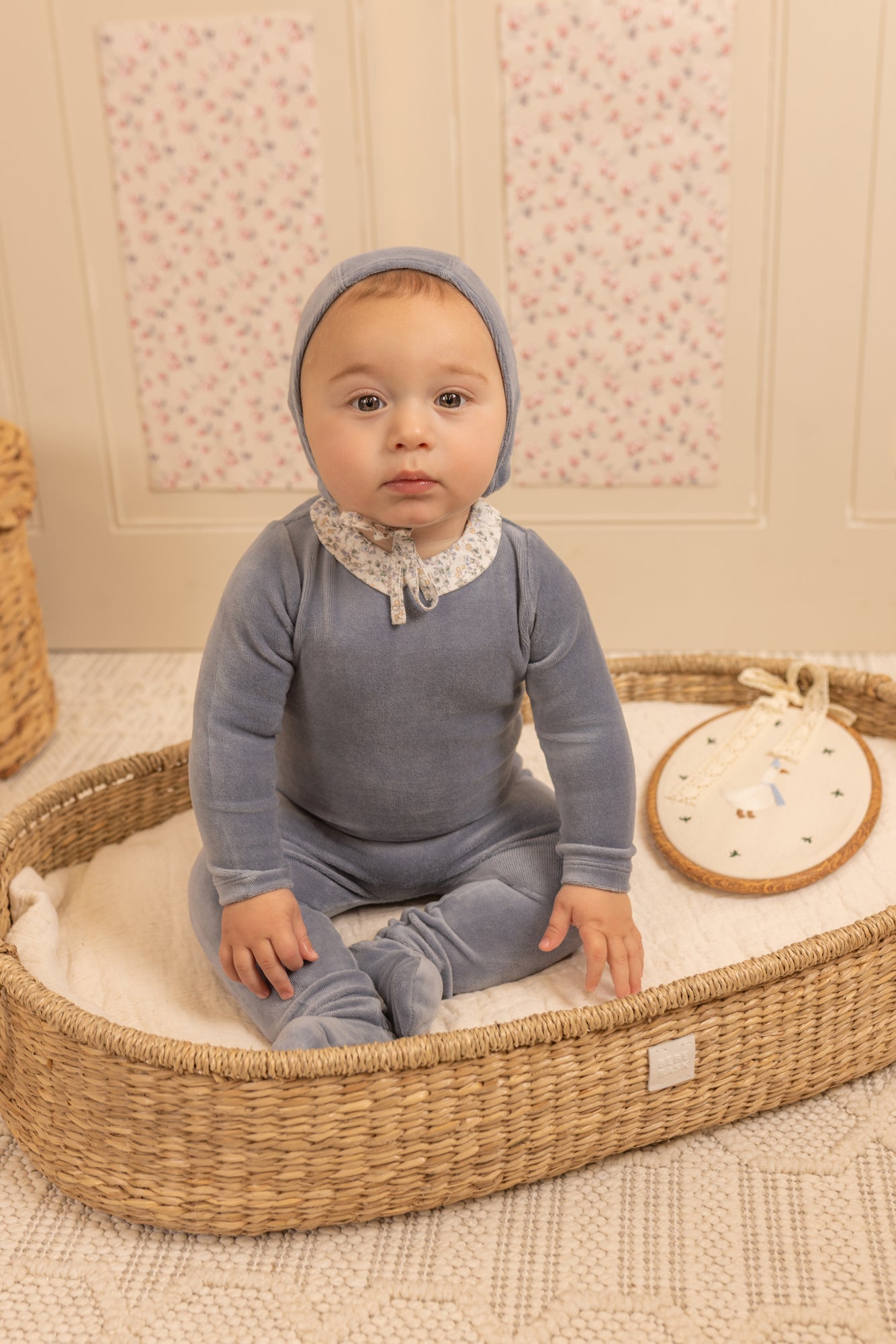 Petit Fleurs Velour Layette - Sand Pink